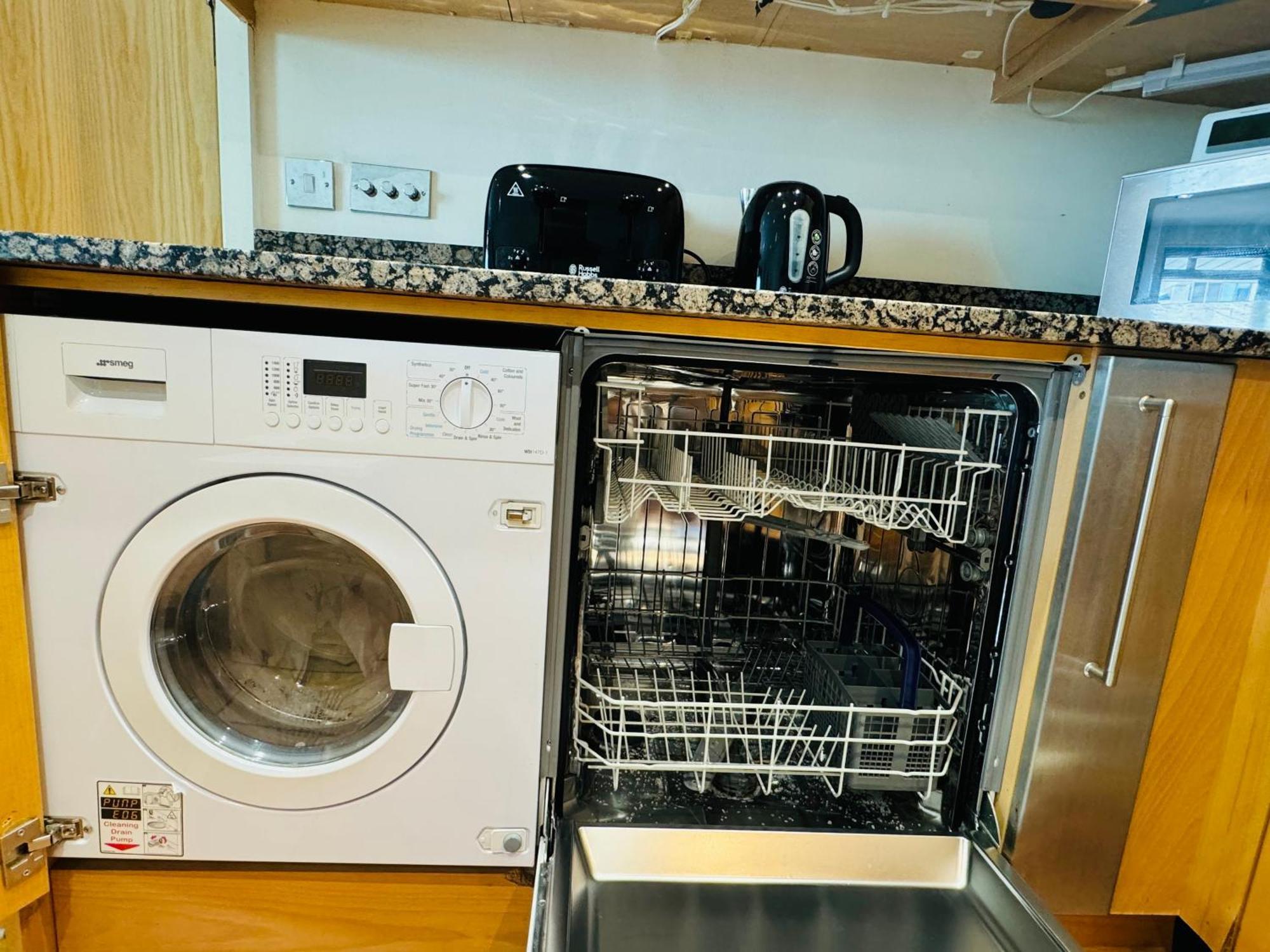 Modern 2Bed 2Bath Apartment Canary Wharf - Upto 5 Person 런던 외부 사진